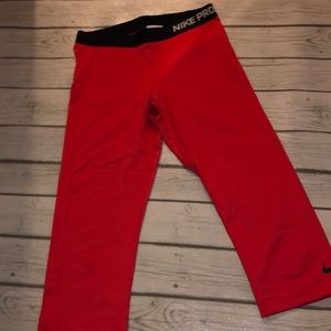 Nike Pro Crop Leggings